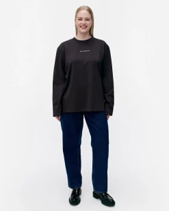 Marimekko Biitti Logo Placement